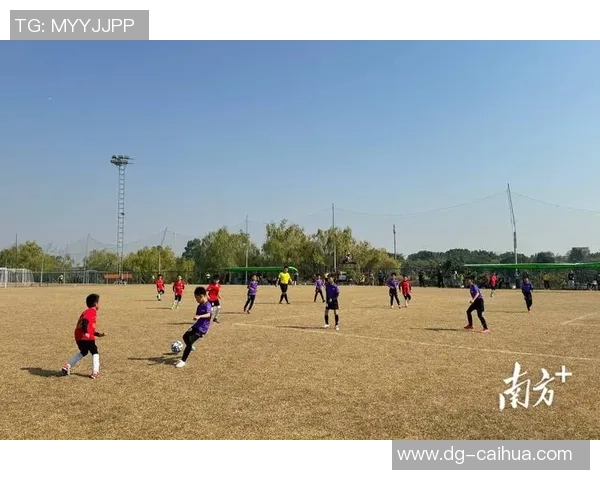 探索足球游戏外服的乐趣与挑战,畅享全球玩家的激情对决与精彩赛事体验 探索足球游戏外服的乐趣与挑战,畅享全球玩家的激情对决与精彩赛事体验